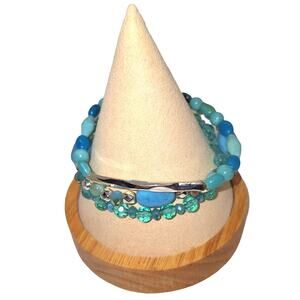 Avon Ocean Air Stretch Bracelet Set of  3 Turquoise Blue Silver Tone Beads